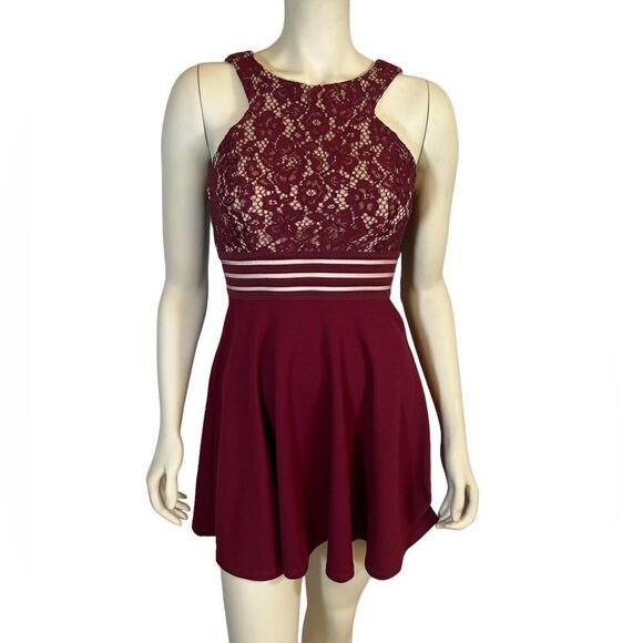 Speechless Burgundy Sleeveless Mini Circle Skater Dress Floral Lace Short - Picture 1 of 4